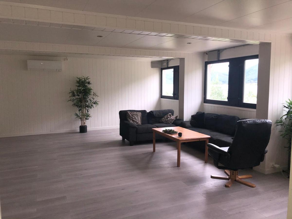 Melishome: Aurora Observatory Tromso Bagian luar foto
